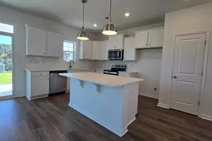 11 Halsey St, Central, SC 29630 - Photo 3