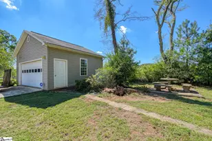404 Cresthaven Dr, Boiling Springs, SC 29316 - Photo 33