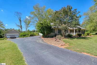 404 Cresthaven Drive, Boiling Springs, SC 29316 - Photo 3