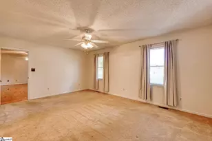 404 Cresthaven Dr, Boiling Springs, SC 29316 - Photo 23