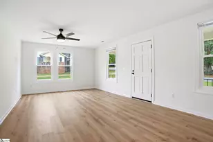 23 Spring St, Pelzer, SC 29669 - Photo 5