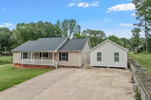 2001 Glennwood Hills Dr, Spartanburg, SC 29307 - Photo 3