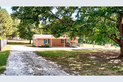 100 Kennel Drive, Gray Court, SC 26945 - Photo 1