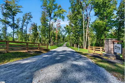 520 Chinquapin Road, Travelers Rest, SC 29690 - Photo 3