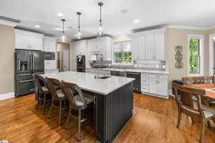 700 Lakestream Ct, Seneca, SC 29672 - Photo 11