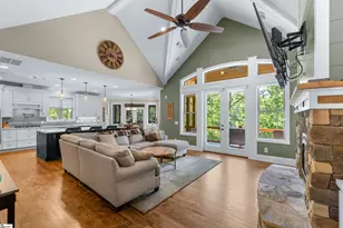 700 Lakestream Ct, Seneca, SC 29672 - Photo 7