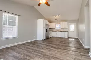 512 Crescentwood Ct, Taylors, SC 29687 - Photo 7
