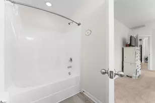 202 Chinchilla Dr, Fountain Inn, SC 29644 - Photo 23