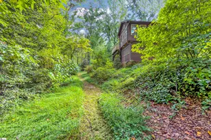 210 Bromsgrove Dr, Greenville, SC 29609 - Photo 39