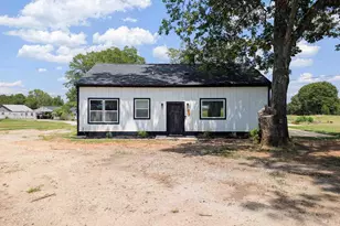 250 Bryant Rd, Pacolet, SC 29372 - Photo 1