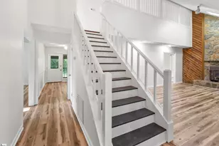 1404 Winding Way, Taylors, SC 29687 - Photo 3