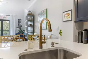 101 W Court St, Greenville, SC 29601 - Photo 7