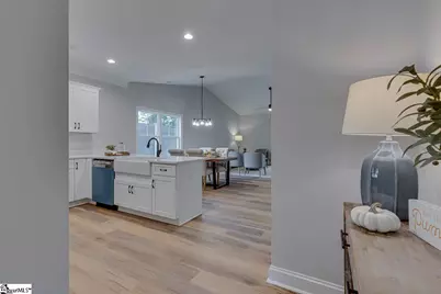 110 N 6th Street, Easley, SC 29640 - Photo 5