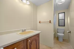 1619 Davis Creek Rd, Seneca, SC 29678 - Photo 15