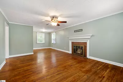 306 Owings Street, Laurens, SC 29360 - Photo 13