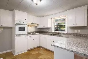 112 Lynn St, Greer, SC 29651 - Photo 7