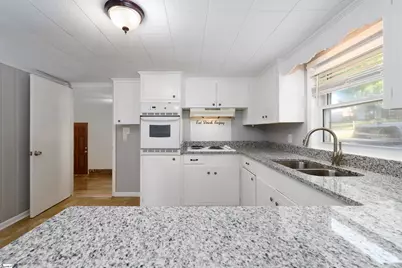 112 Lynn Street, Greer, SC 29651 - Photo 9