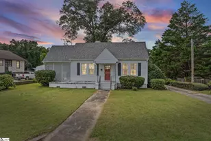 226 Irby Ave, Laurens, SC 90613 - Photo 1