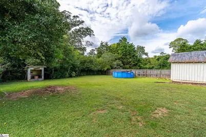 226 Irby Avenue, Laurens, SC 90613 - Photo 27