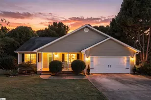 204 Bitternut Ln, Taylors, SC 29687 - Photo 1