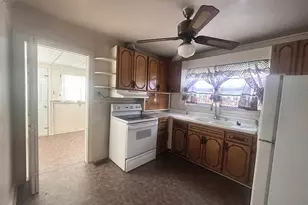 308 W Ellenberg Ave, Greenwood, SC 29646 - Photo 5