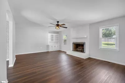 211 N Catherine Street, Pickens, SC 29671 - Photo 5