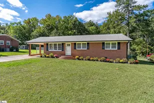 1007 E Northside Dr, Greenwood, SC 29649 - Photo 3