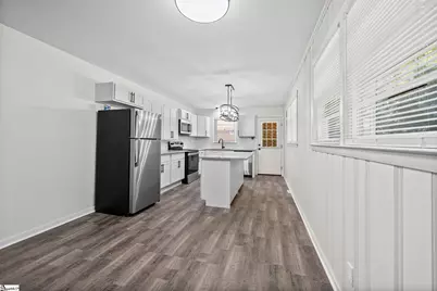 1007 E Northside Drive, Greenwood, SC 29649 - Photo 9
