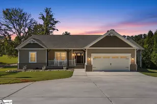 225 S Point Harbor Dr, Chappells, SC 29037 - Photo 1
