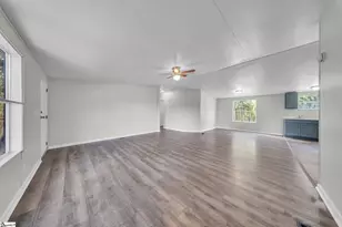 8 Riverbreeze Rd, Greenville, SC 29611 - Photo 3