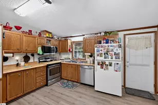 762 Bearhole Rd, Cross Hill, SC 29332 - Photo 15