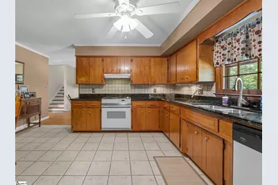 239 Briarcreek Drive, Spartanburg, SC 29301 - Photo 17