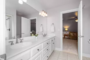 127 Warren Dr, Easley, SC 29642 - Photo 33