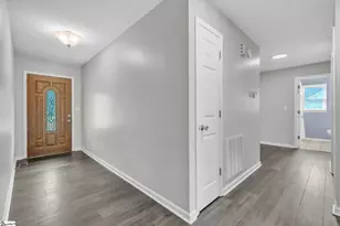 308 Fairwood Dr, Greenville, SC 29617 - Photo 3