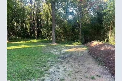 402 Chestnut Street, Clinton, SC 29325 - Photo 5