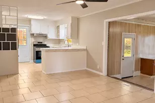 406 Mapleton Dr, Greenville, SC 29607 - Photo 5