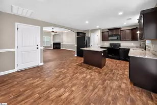 436 Shoreline Blvd, Boiling Springs, SC 29316 - Photo 9