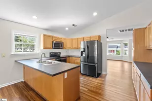 400 Panther Ct, Greer, SC 29651 - Photo 11