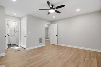 329 Amherst Drive, Spartanburg, SC 29306 - Photo 9