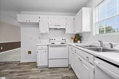 553 Memorail Drive Extension #Unit M, Greer, SC 29651 - Photo 7