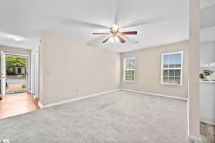 553 Memorail Dr Ext, Greer, SC 29651 - Photo 3