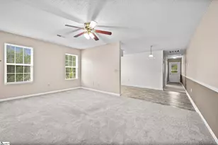 553 Memorail Dr Ext, Greer, SC 29651 - Photo 5
