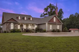 27 Troy Ln, Tryon, NC 28782 - Photo 1
