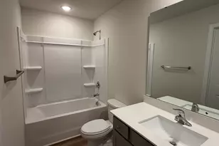 132 Barwood Cir, Greenville, SC 29611 - Photo 3