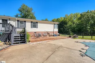 637 Ranch Rd, Laurens, SC 29360 - Photo 29