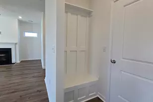 13 Halsey St, Central, SC 29630 - Photo 5