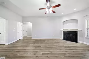 502 E Heatherstone Ln, Roebuck, SC 29376 - Photo 3