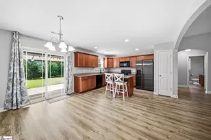502 E Heatherstone Ln, Roebuck, SC 29376 - Photo 7