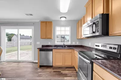 111 Bridgeville Way, Boiling Springs, SC 29316 - Photo 3