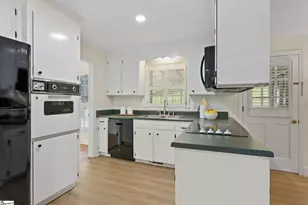 128 Colvin Rd, Greenville, SC 29615 - Photo 13